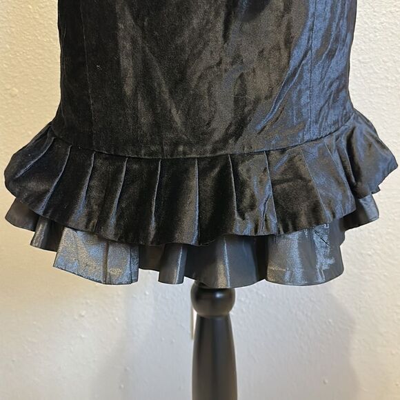 Roberta Scarpa made in Italy women’s ruffle skirt size 44 US 10 - Picture 3 of 11